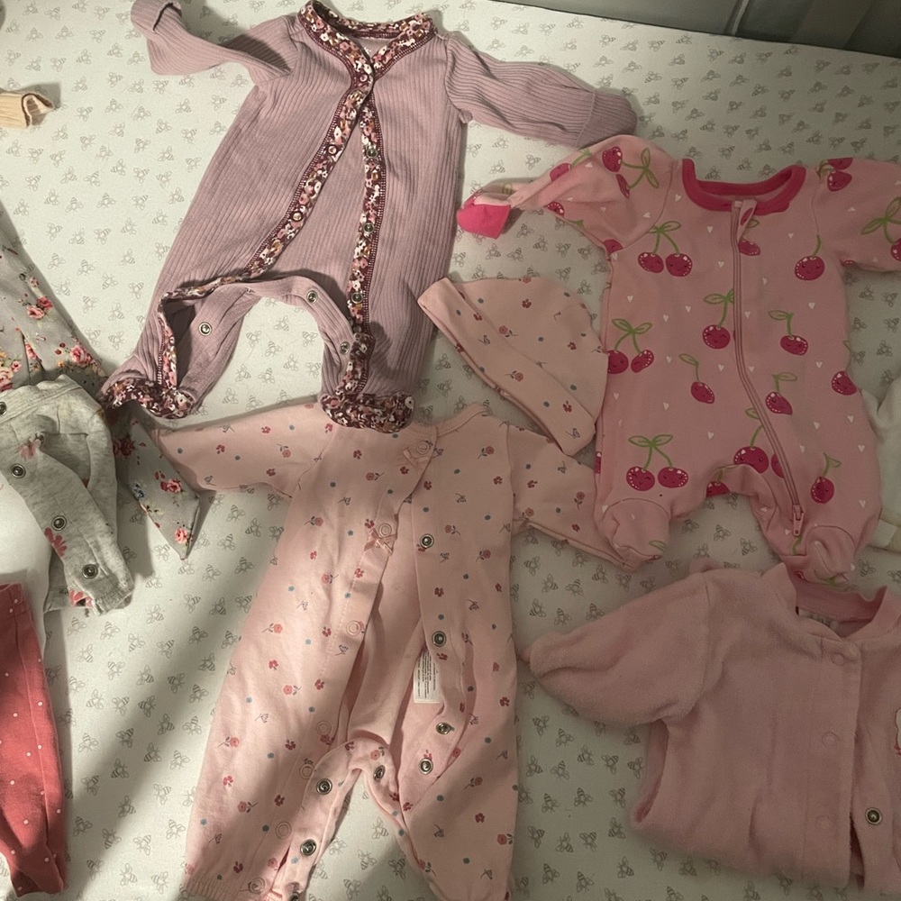 Preemie bundle - Picture 3 of 5